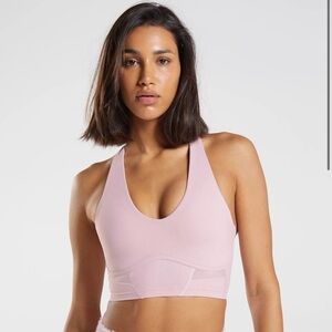 GYMSHARK - WHITNEY SIMMONS COLLECTION: “WHITNEY LONGLINE BRA”
